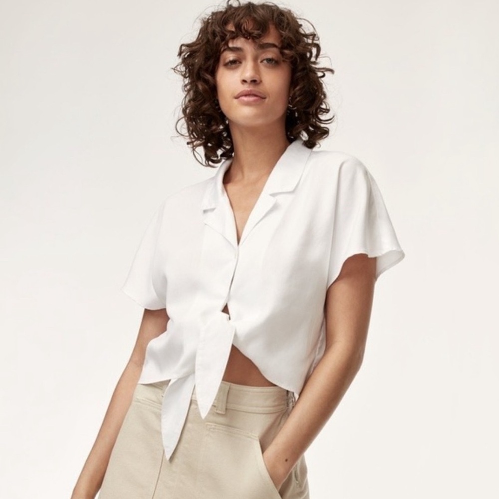 Aritzia | Wilfred Free Tie front Blouse short sleeve